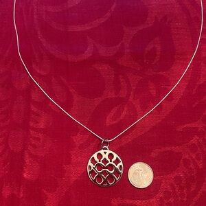 COACH Vintage silver pendant w/unbranded opera chain